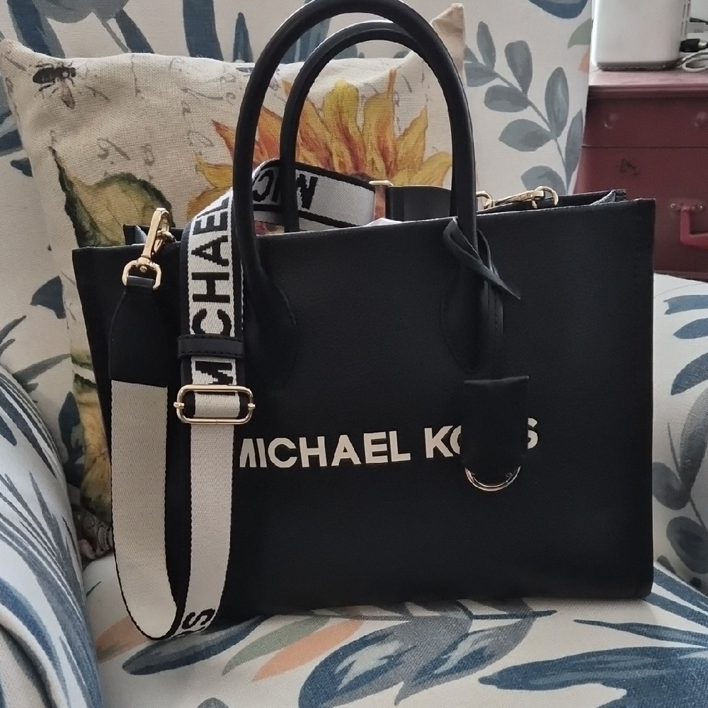 Michael Kors Black Mirella Meduim East/West Crossbody Tote